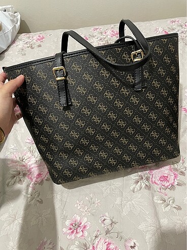 Guess Guess Çanta