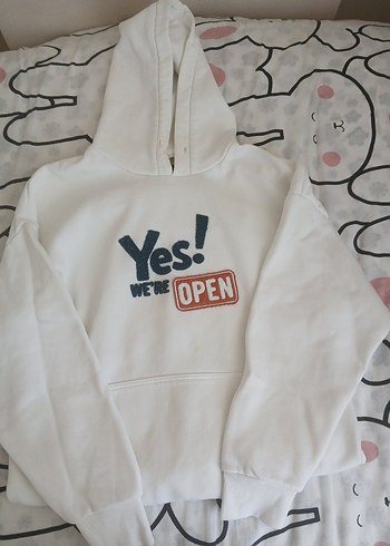 Kadın Beyaz Kapüşonlu Fermuarlı Sweatshirt