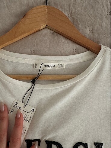 s Beden Mango tshirt