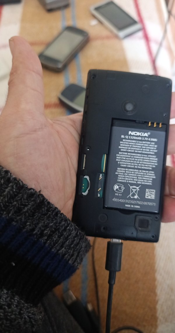 Nokia Lumia 520 Siyah - Görsel 4