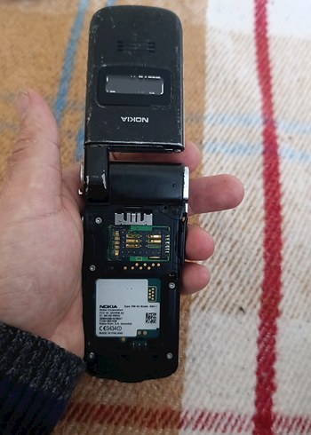 Nokia N93 Siyah Kapaklı Telefon film sıkıntılı - Görsel 3