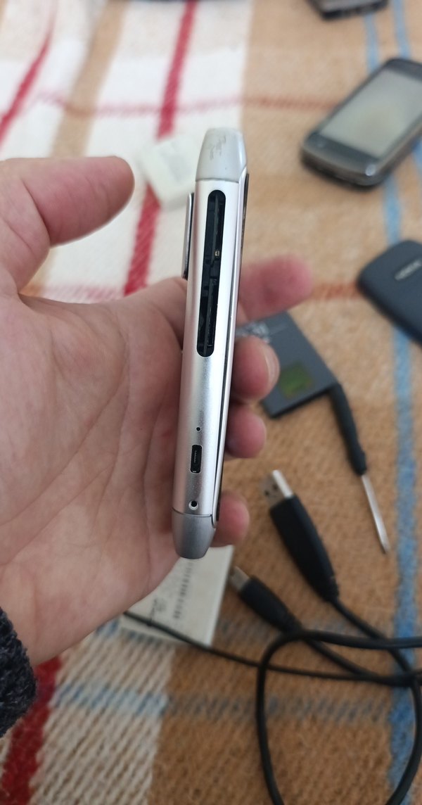 Nokia  N8 oyunlu Dokunmatik Telefon - Görsel 2