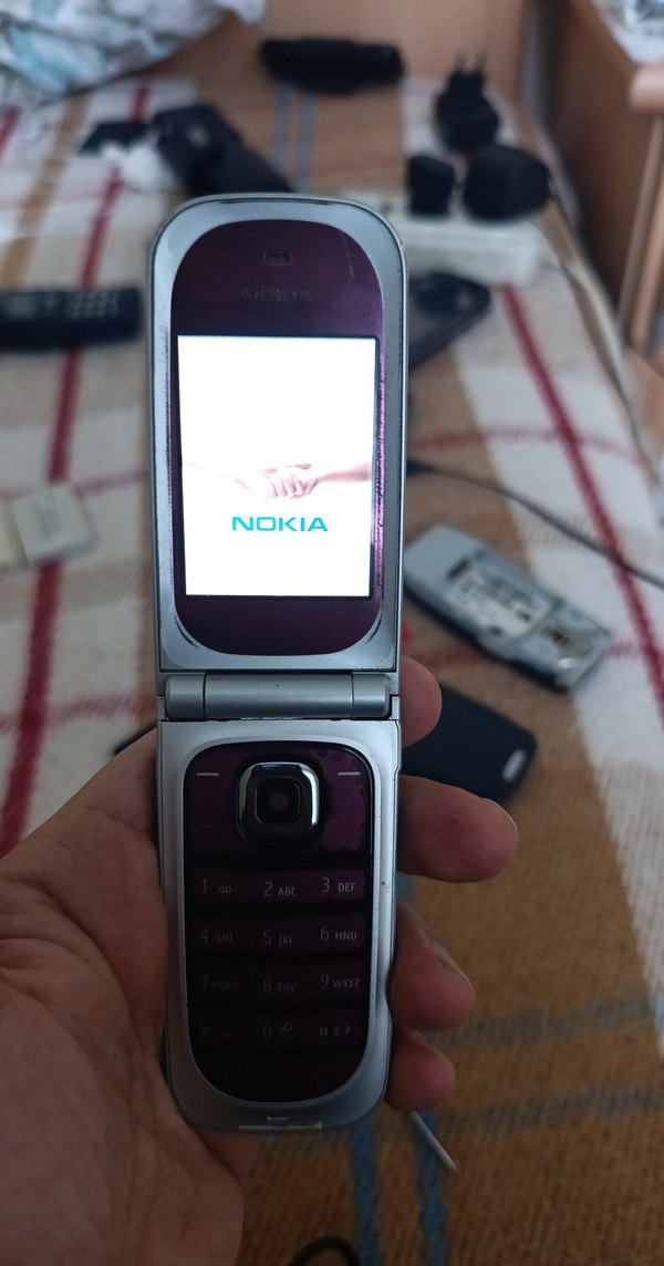 Mor KapaklıModel 7020 Nokia Telefon - Görsel 3