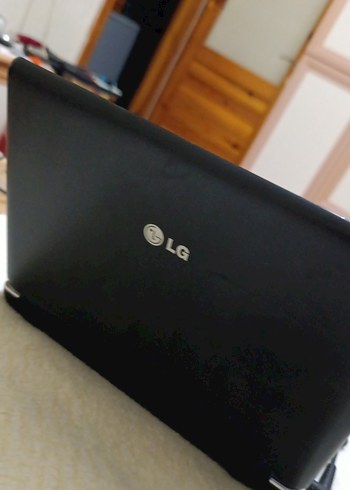 Yeşil Ekranlı LG x130 Dizüstü Bilgisayar - Görsel 9