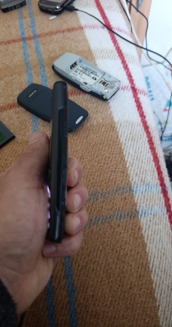 Nokia X2 Siyah QWERTY Tuşlu Telefon - Görsel 2