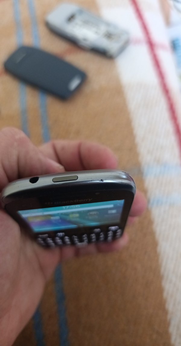 Siyah BlackBerry - Görsel 3