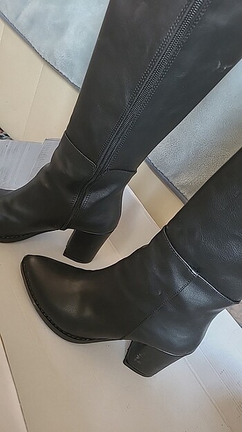 Zara Siyah topuklu çizme