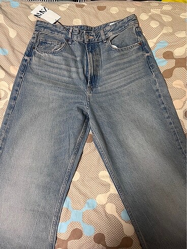 l Beden Zara jean etiketli