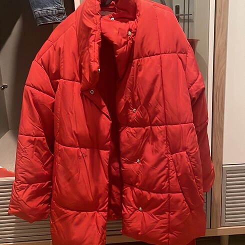 BERSHKA mont
