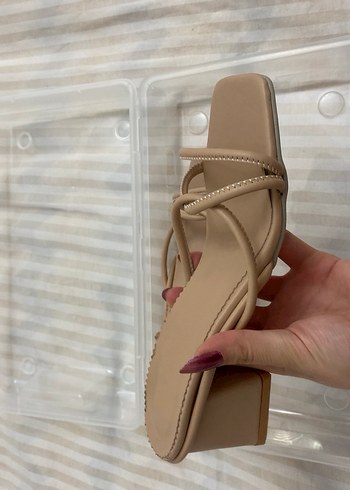 Bej Zincir Detaylı Stiletto Kadın Sandalet - Görsel 7