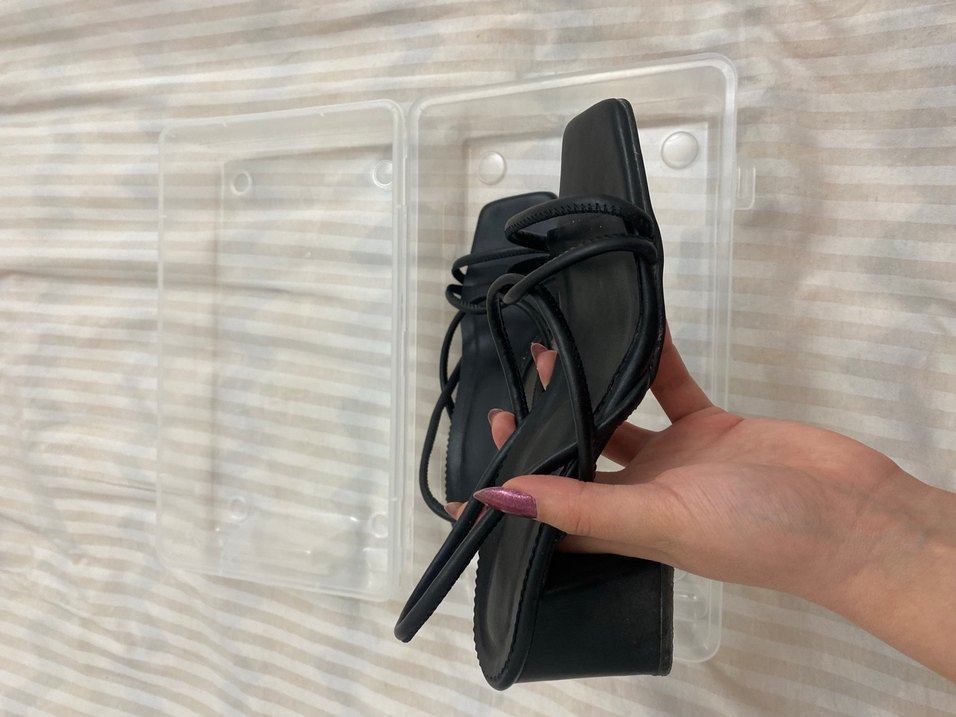 Siyah Topuklu Minimalist Kadın Sandalet - Görsel 2