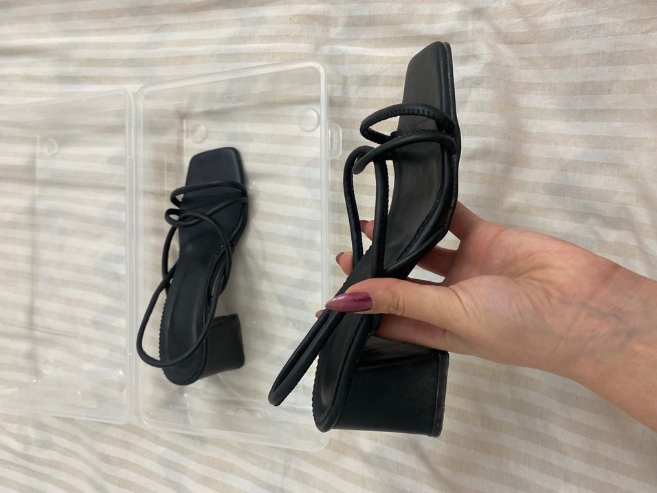 Siyah Topuklu Minimalist Kadın Sandalet - Görsel 4