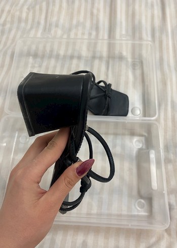 Siyah Yılan Desenli Kadın Topuklu Sandalet - Görsel 5