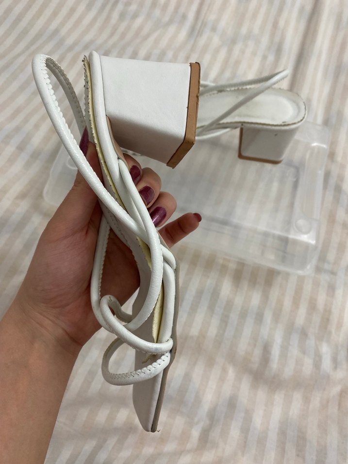 Beyaz Topuklu Kadın Sandalet - Görsel 4