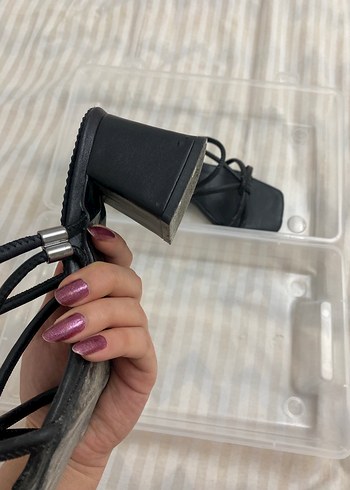 Kadın Siyah Topuklu Minimalist Sandalet - Görsel 6