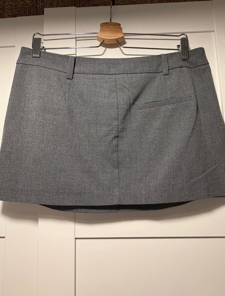 Bershka gri kumaş etek - Görsel 4