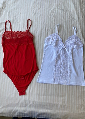 Penti Dantel Detaylı Kırmızı ve Beyaz Body ve Atlet