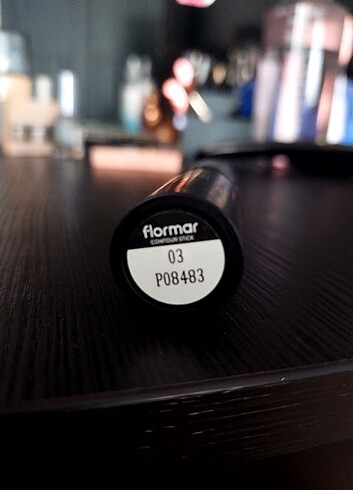  Beden Flormar Medium Deep Stick Kontür