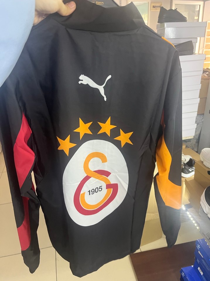 Galatasaraylı Fermuarlı Spor Ceket yağmurluk - Görsel 2