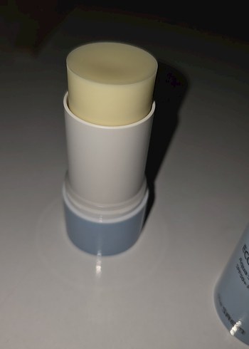 the SAEM ECO EARTH Aqua Sun Stick SPF50+ Güneş Koruyucu - Görsel 2