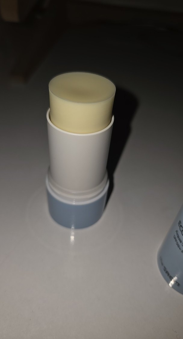 the SAEM ECO EARTH Aqua Sun Stick SPF50+ Güneş Koruyucu - Görsel 2