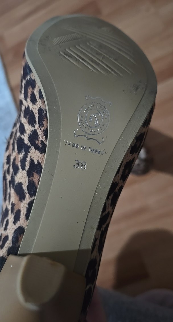 Leopar desenli ayakkabı hafif topuklu - Görsel 3