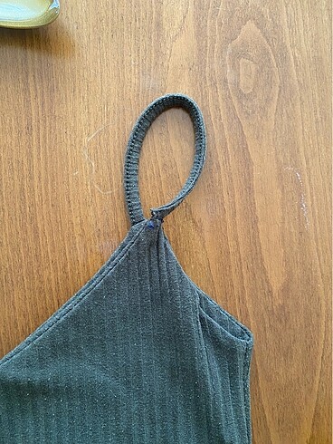 Koyu Yeşil Askılı Crop - Görsel 2