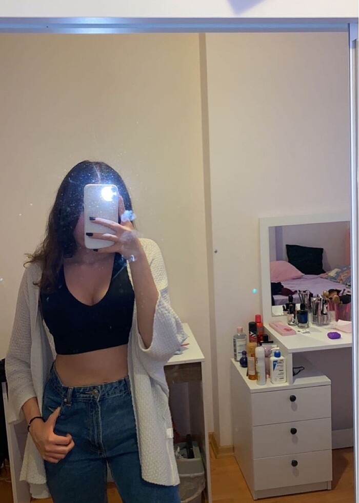 Siyah Dekolteli Crop - Görsel 2