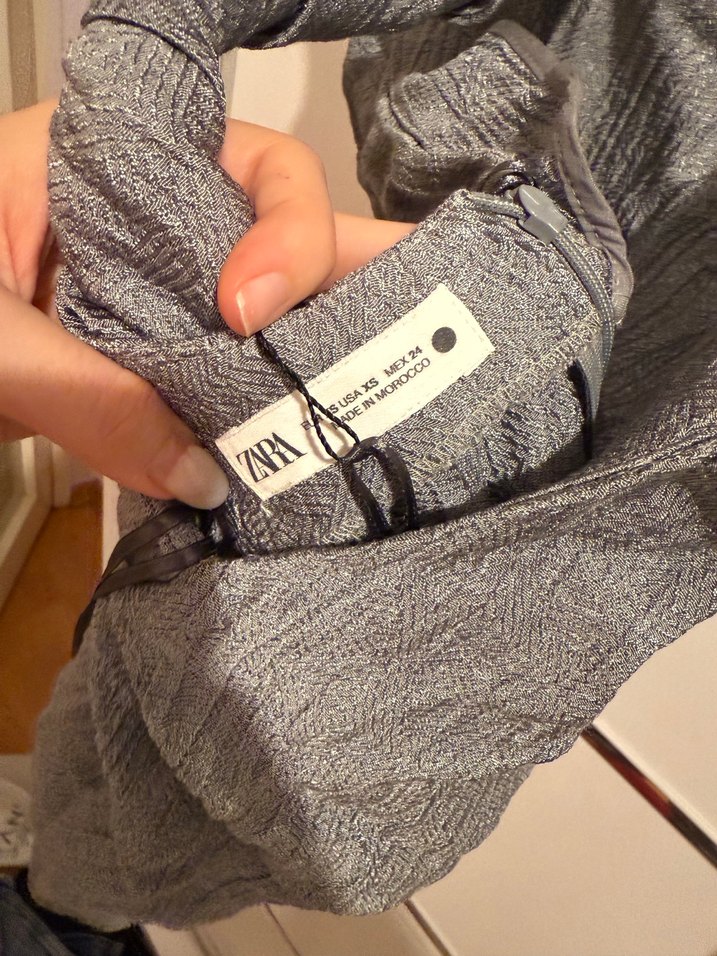 Zara Sırt Dekolteli Gri Bluz - Görsel 5