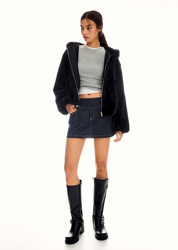 Bershka Siyah Kısa Kürk - Görsel 6