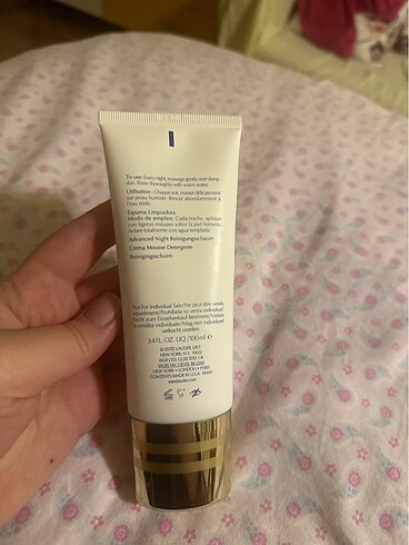 Estee Lauder este yüz temizleme