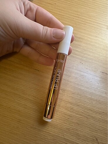 tarte maracuja lip plump