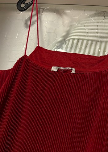 Zara Bordo Piliseli Askılı Midi Elbise