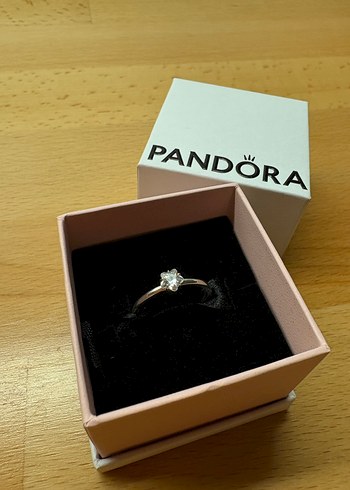 Pandora gökyüzü ışıltılı yıldız tektaş yüzük