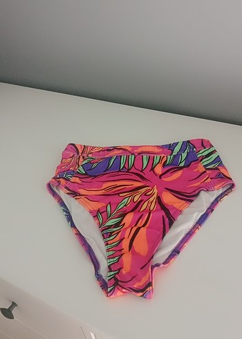 Renkli Batik Desenli Kadın Bikini Altı