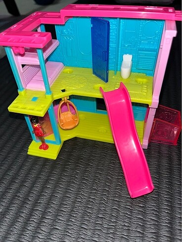 Barbie Mini barbi evi