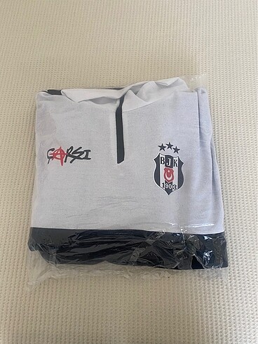 Beşiktaşlı eşofman takımı