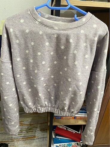 Kazak crop sweat