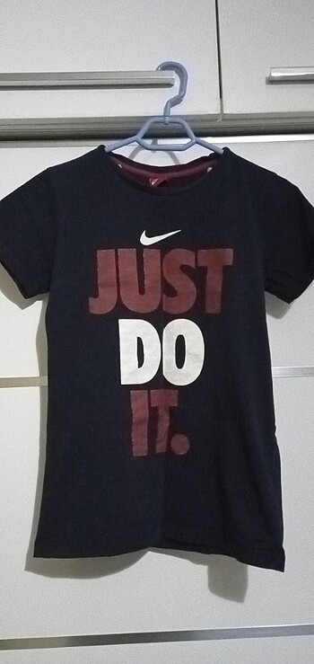 Nike t-shirt 13 14 yaş 164 cm