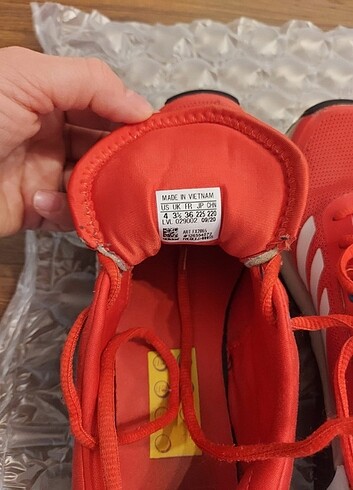 36 Beden Adidas lego serisi erkek çocuk spor ayakkabi