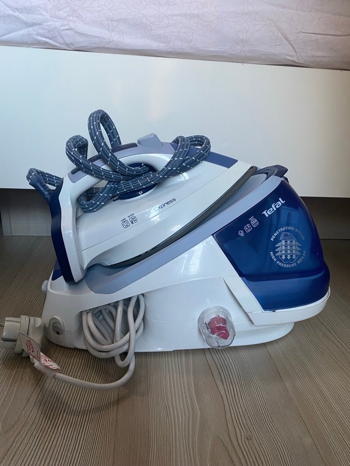 Beyaz Tefal Ütü - Görsel 2