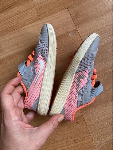 27 Beden Orijinal Nike 27 no spor ayakkabı