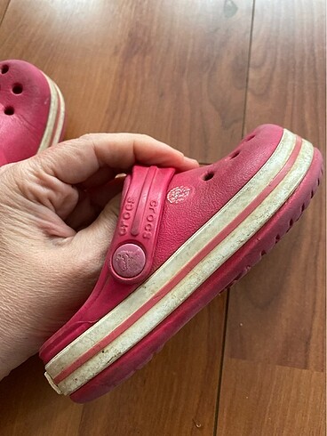 24 Beden pembe Renk Orijinal crocs terlik