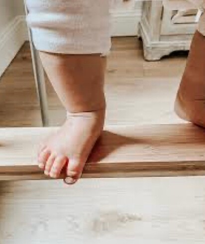 Ikea Doğal ahşap ikea mama sandalyesi ayak desteği