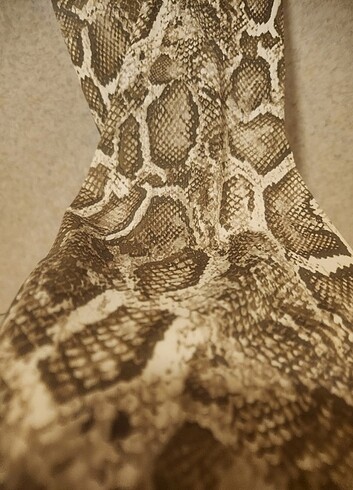 xs Beden H%M leopar desenli elbise
