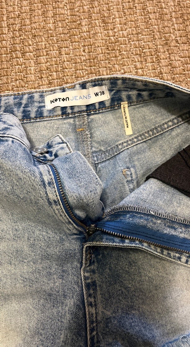 Kadın Mavi Yırtık Jean Şort - Görsel 2