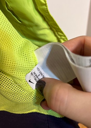 Mor-Sarı Nike Fermuarlı Erkek Yağmurluk - Görsel 2