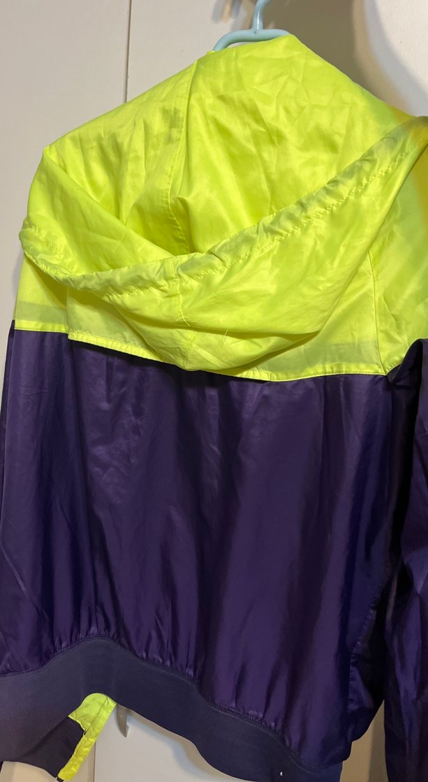 Mor-Sarı Nike Fermuarlı Erkek Yağmurluk - Görsel 3