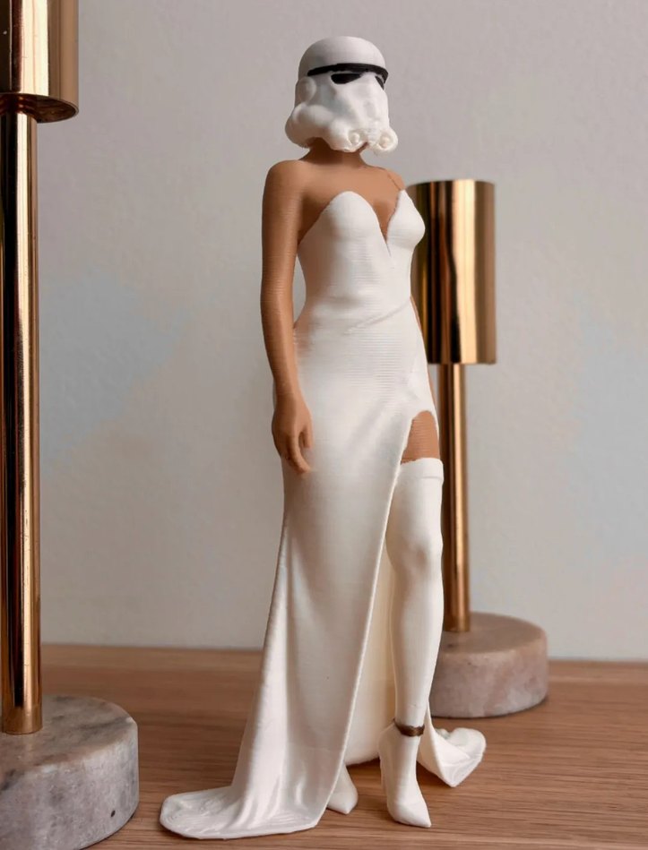 Stormtrooper Girl 16cm - Görsel 2