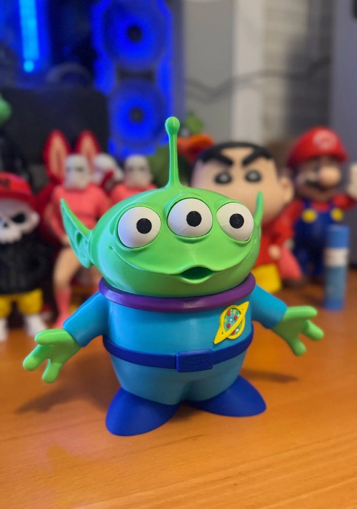 Renkli Üç Gözlü Uzaylı Aksiyon Figürü 20cm - Görsel 2